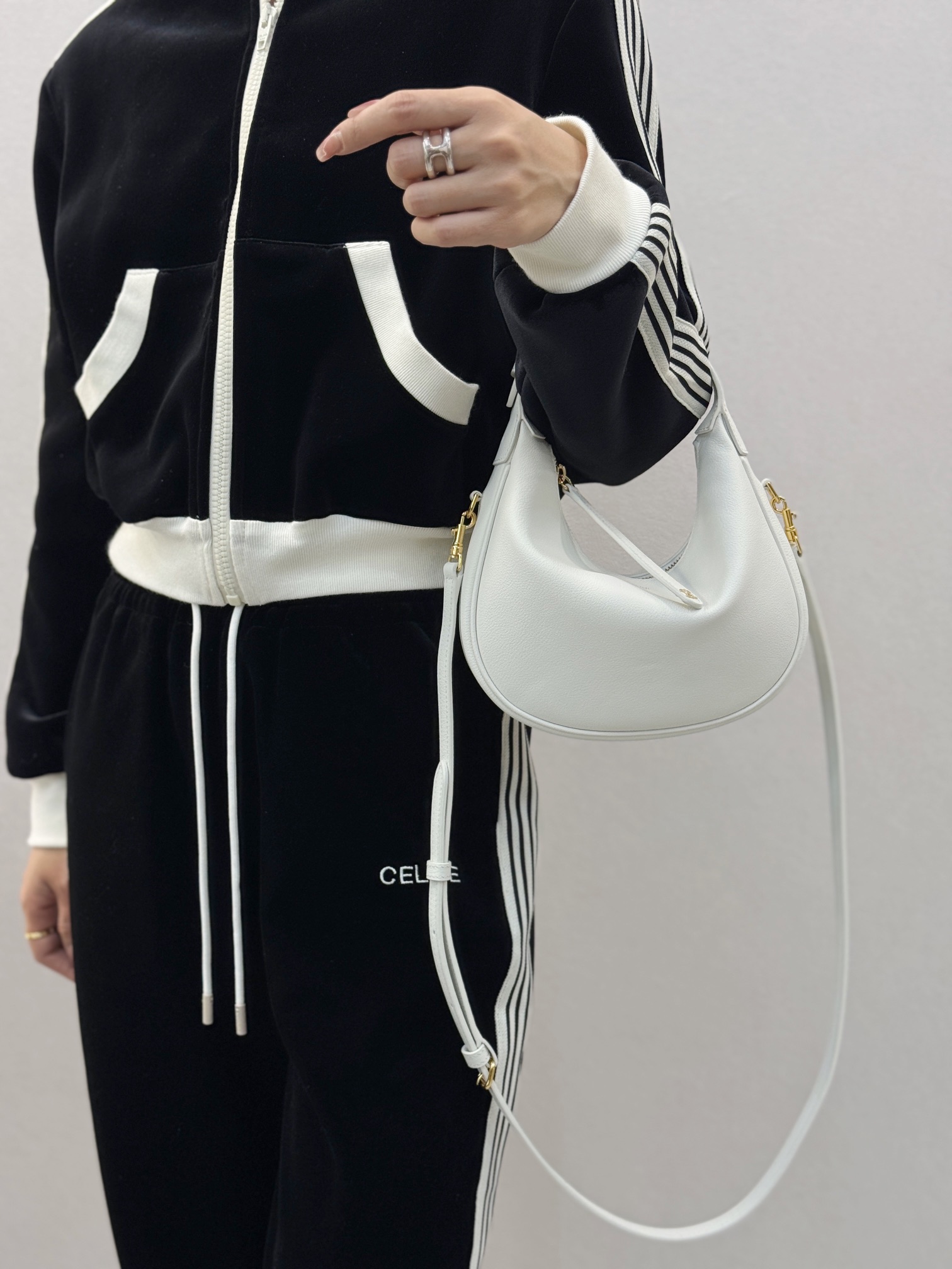 셀린느 틴 룰루 백