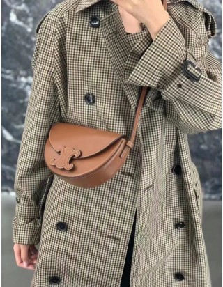 셀린느 퀴르 트리오페 베사체 숄더백