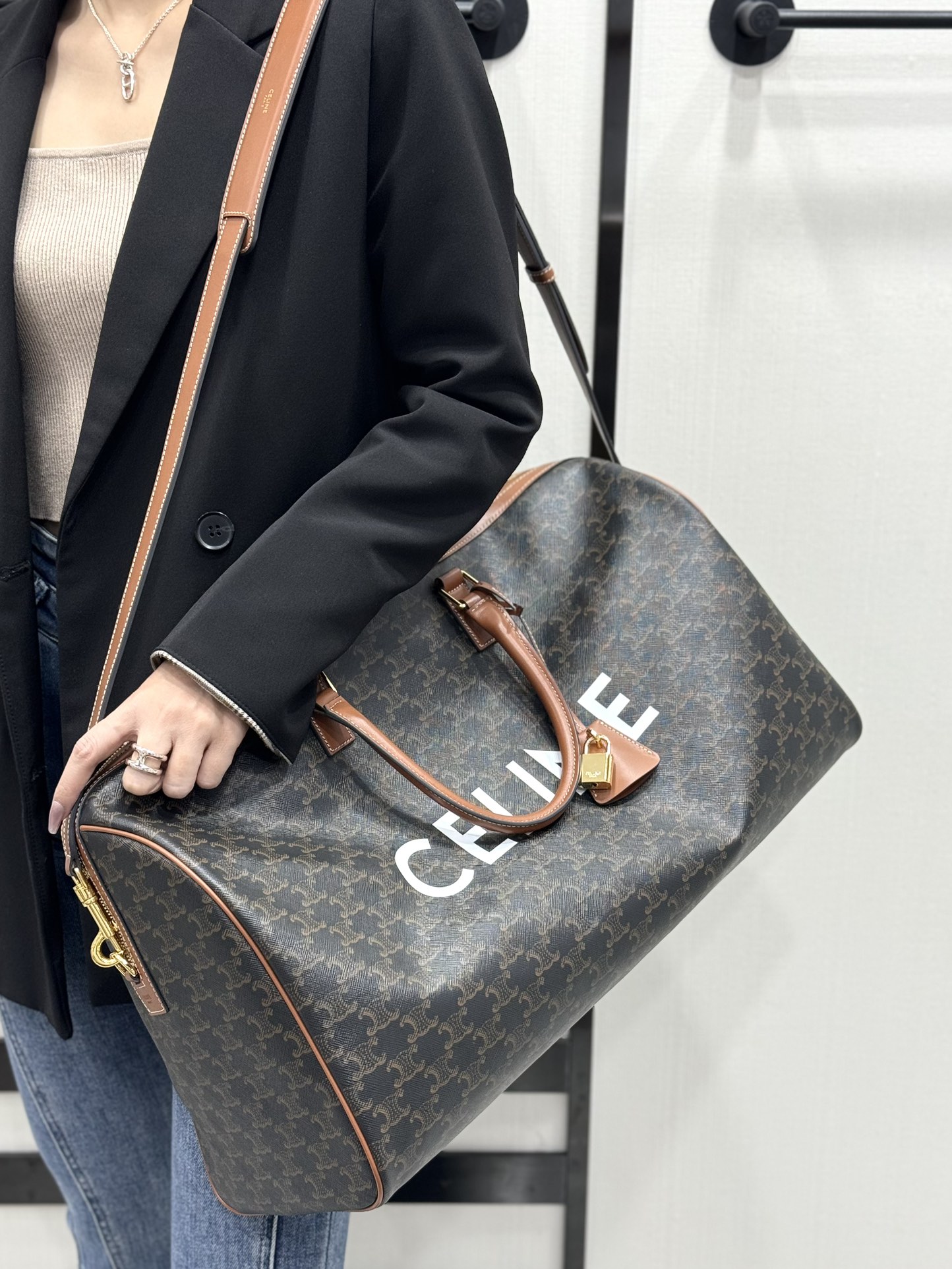 셀린느 프린트 트리옹프 캔버스 트래블백 라지