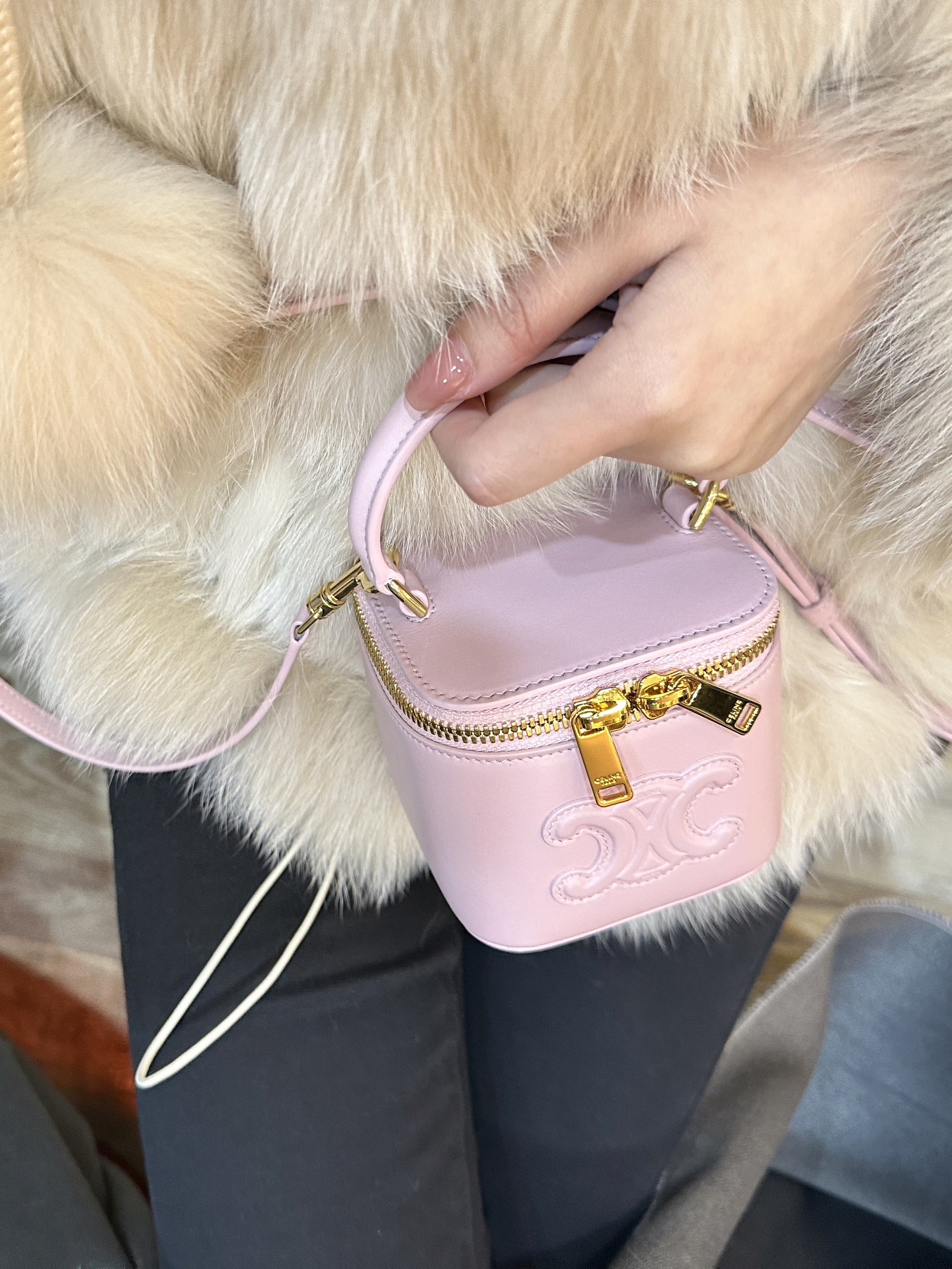 셀린느 미니 트리오페 켄버스