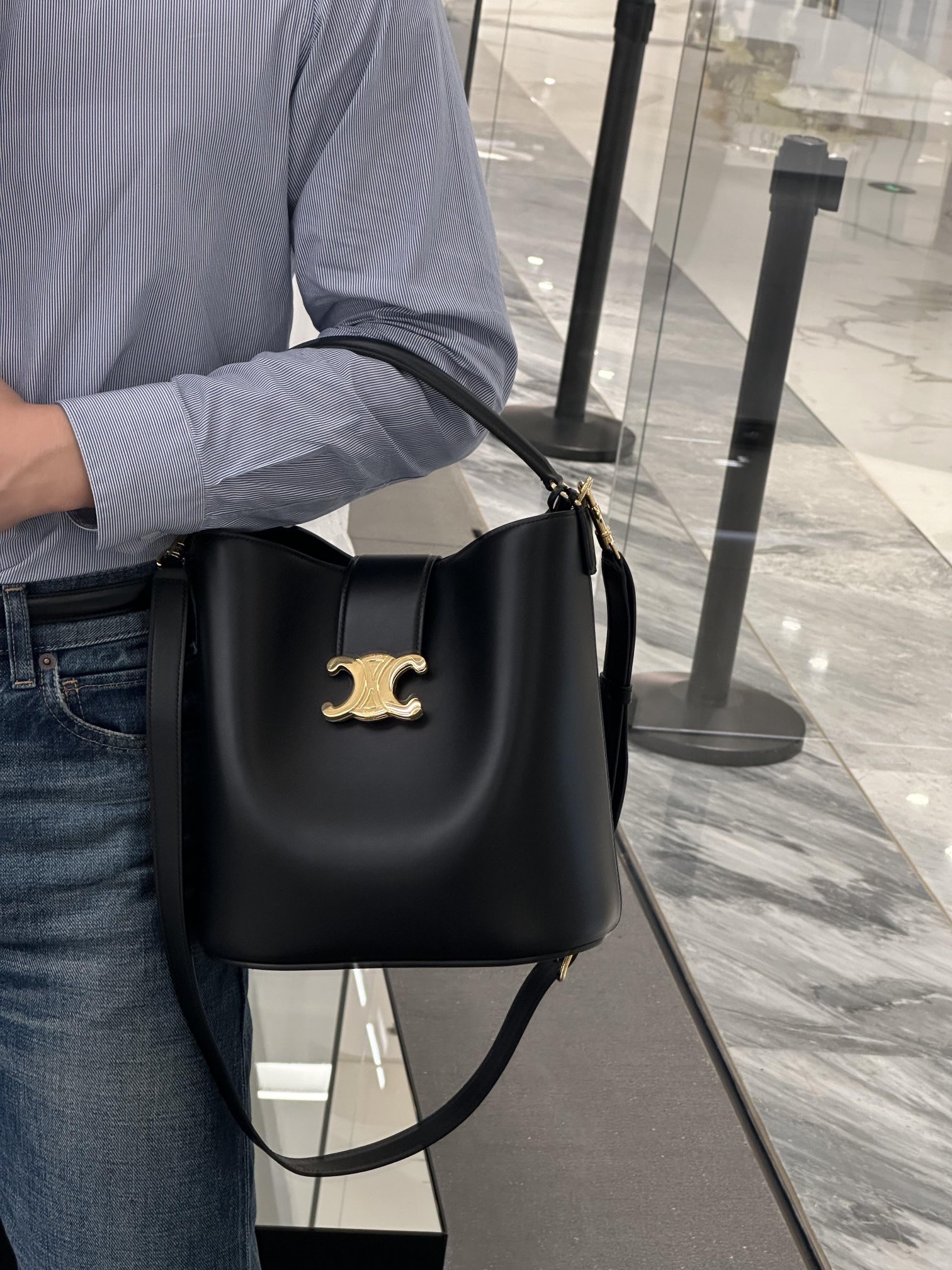 셀린느 루이즈 백