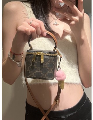 셀린느 트리옹프 켄버스 미니