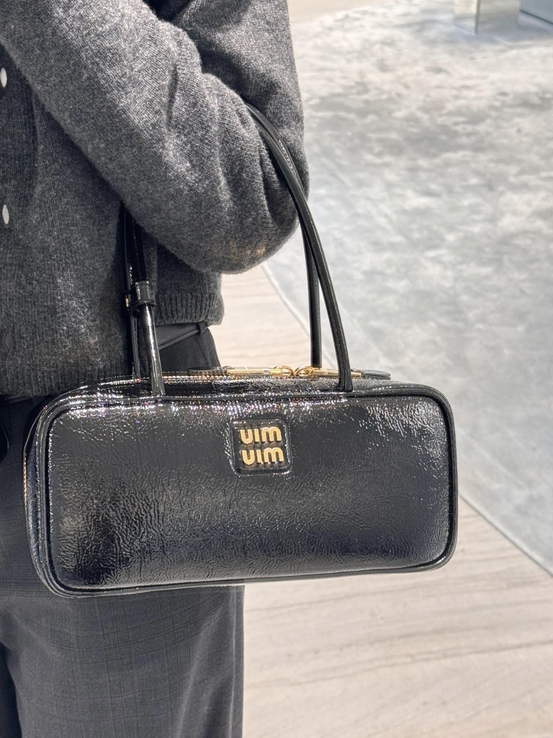 미우미우 보우 레더 백 스몰