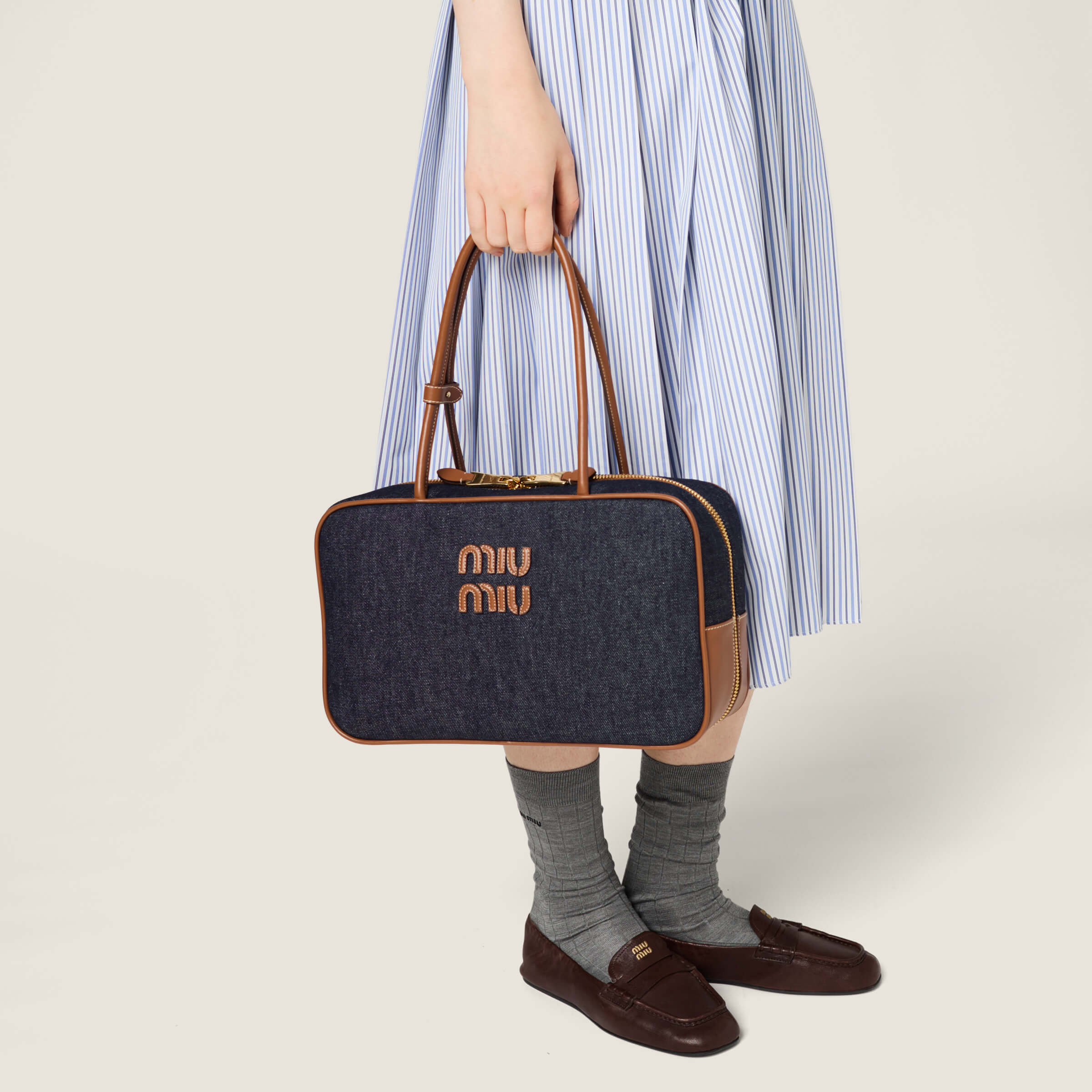 미우미우 보 데님 백 라지