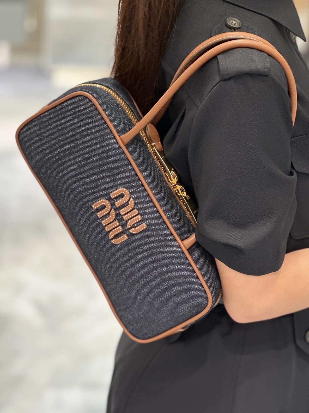 미우미우 보 데님 백 미디움