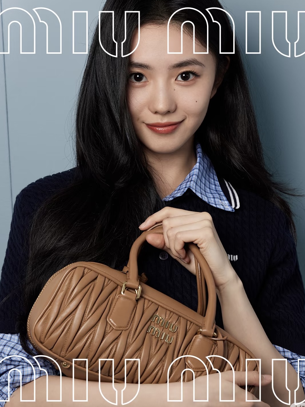 미우미우 아르카디 마테라세 나파 가죽 백 미디움