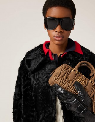 미우미우 아르카디 마테라세 나파 가죽 백 스몰