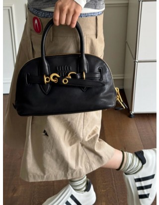 미우미우 아방뛰르 토트백 스몰