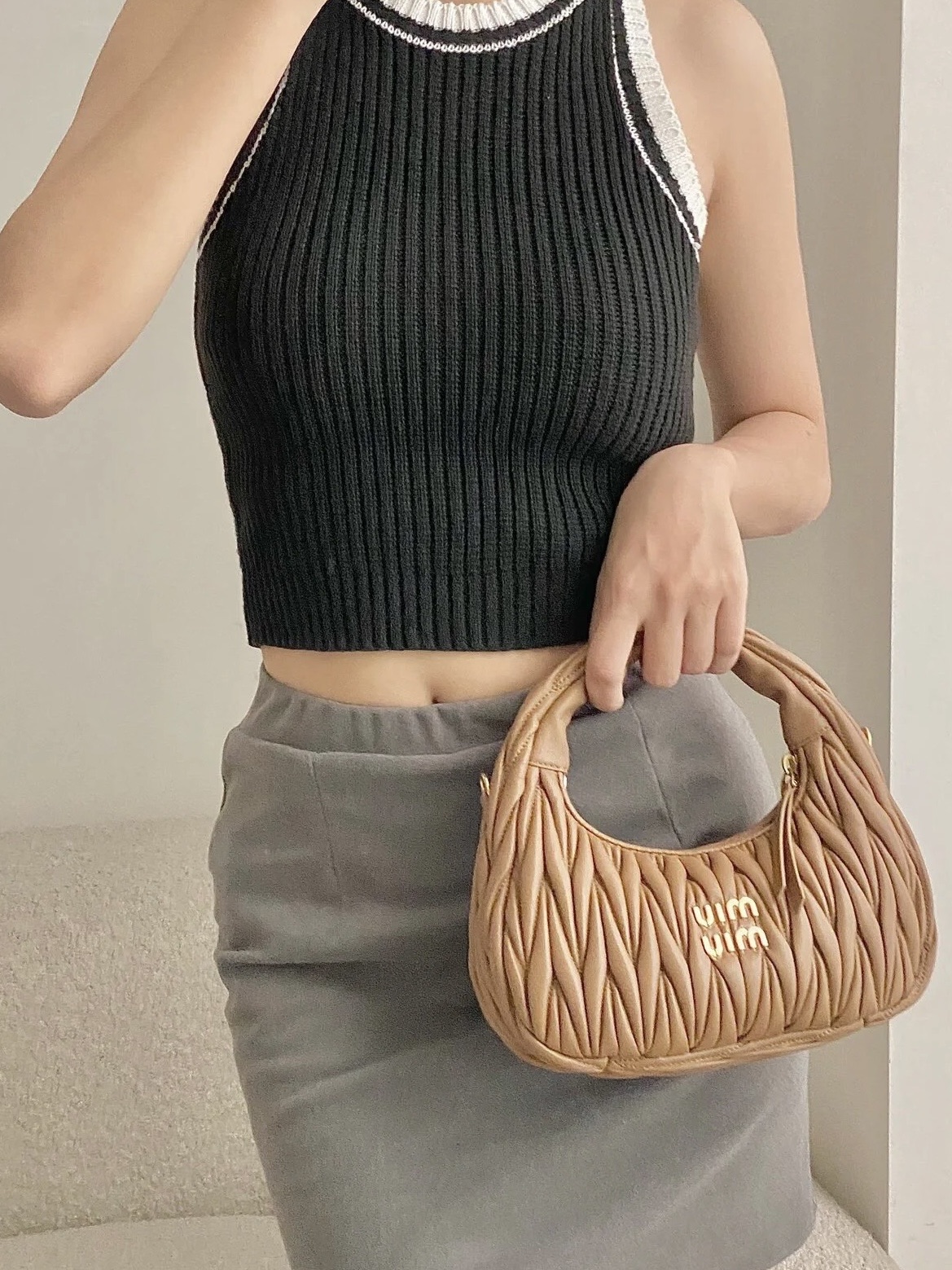 미우미우 완더 마테라세 나파 가죽 호보백 스몰