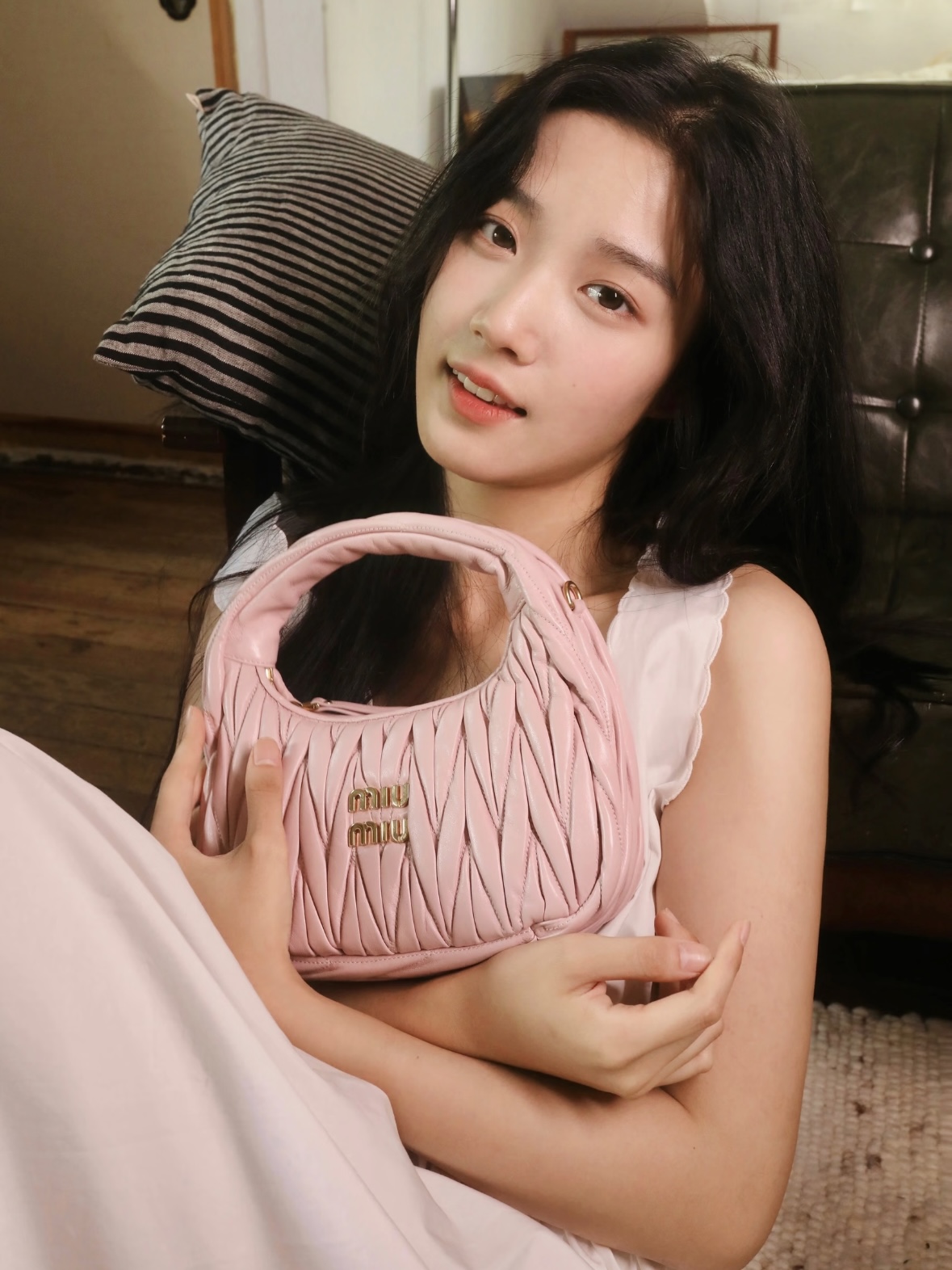 미우미우 완더 마테라세 나파 가죽 호보백 스몰