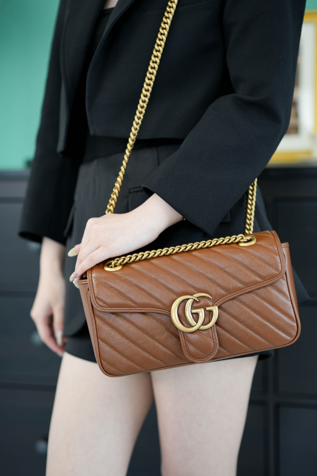 구찌 마몽 마틀라쎄 미디움 숄더백