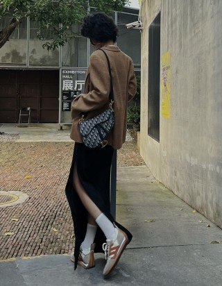 디올 새들 스트랩백