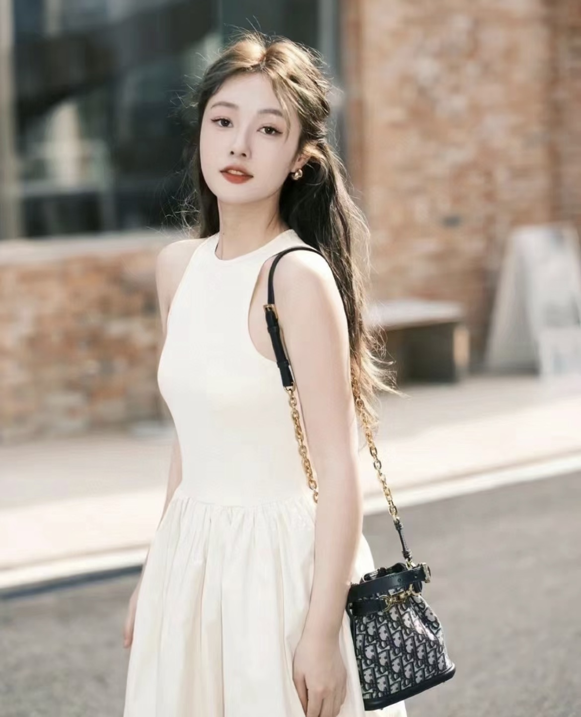 디올 쎄 오블리크 버킷 숄더 백 스몰