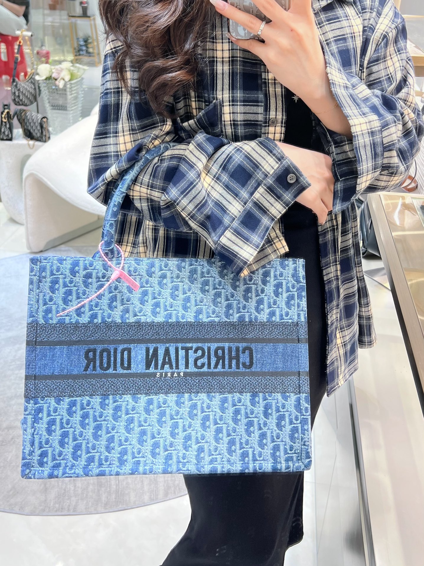 디올 북 토트백 미디움