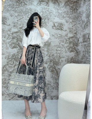 디올 북 토트백 미디움