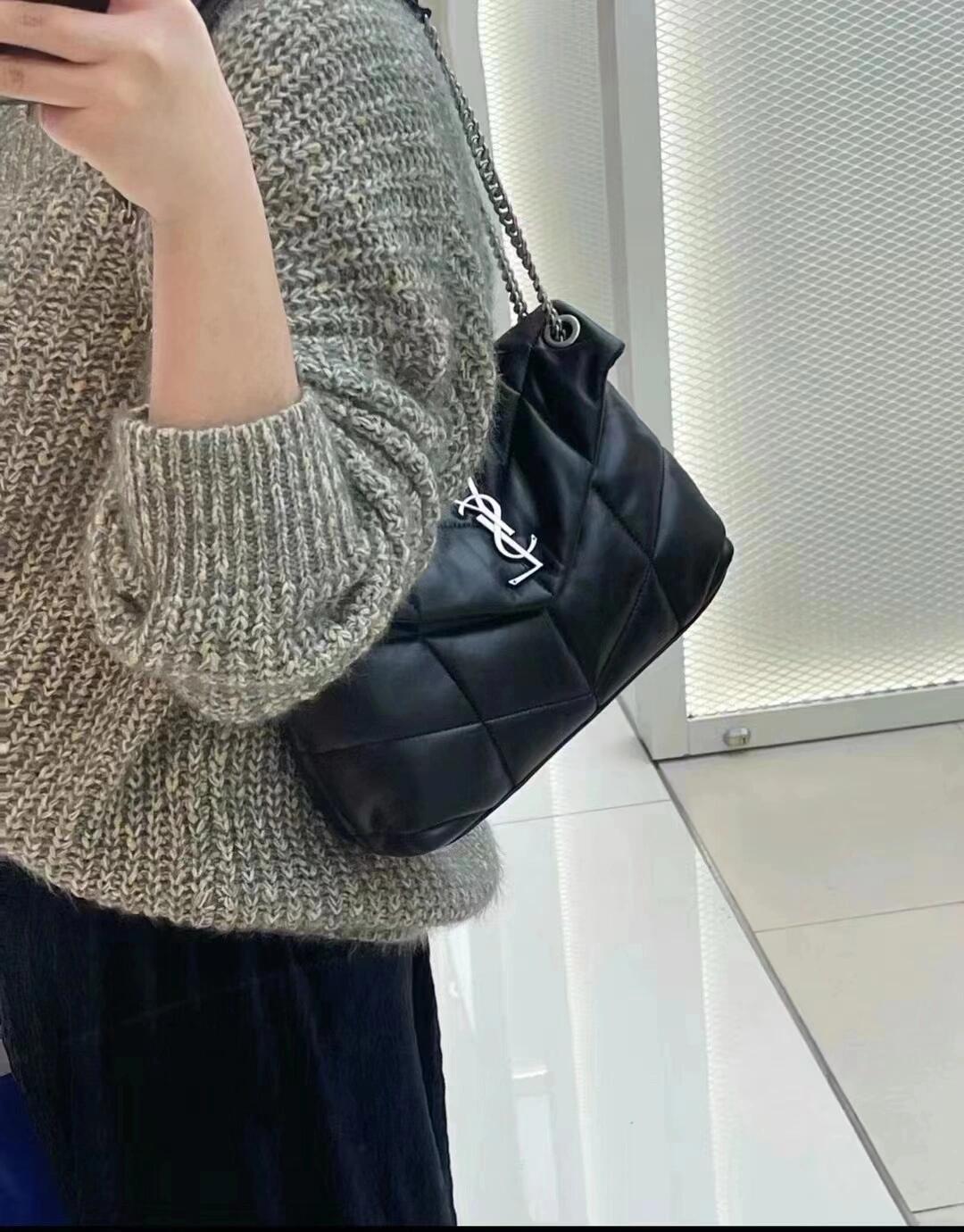 생로랑 루루 푸퍼백