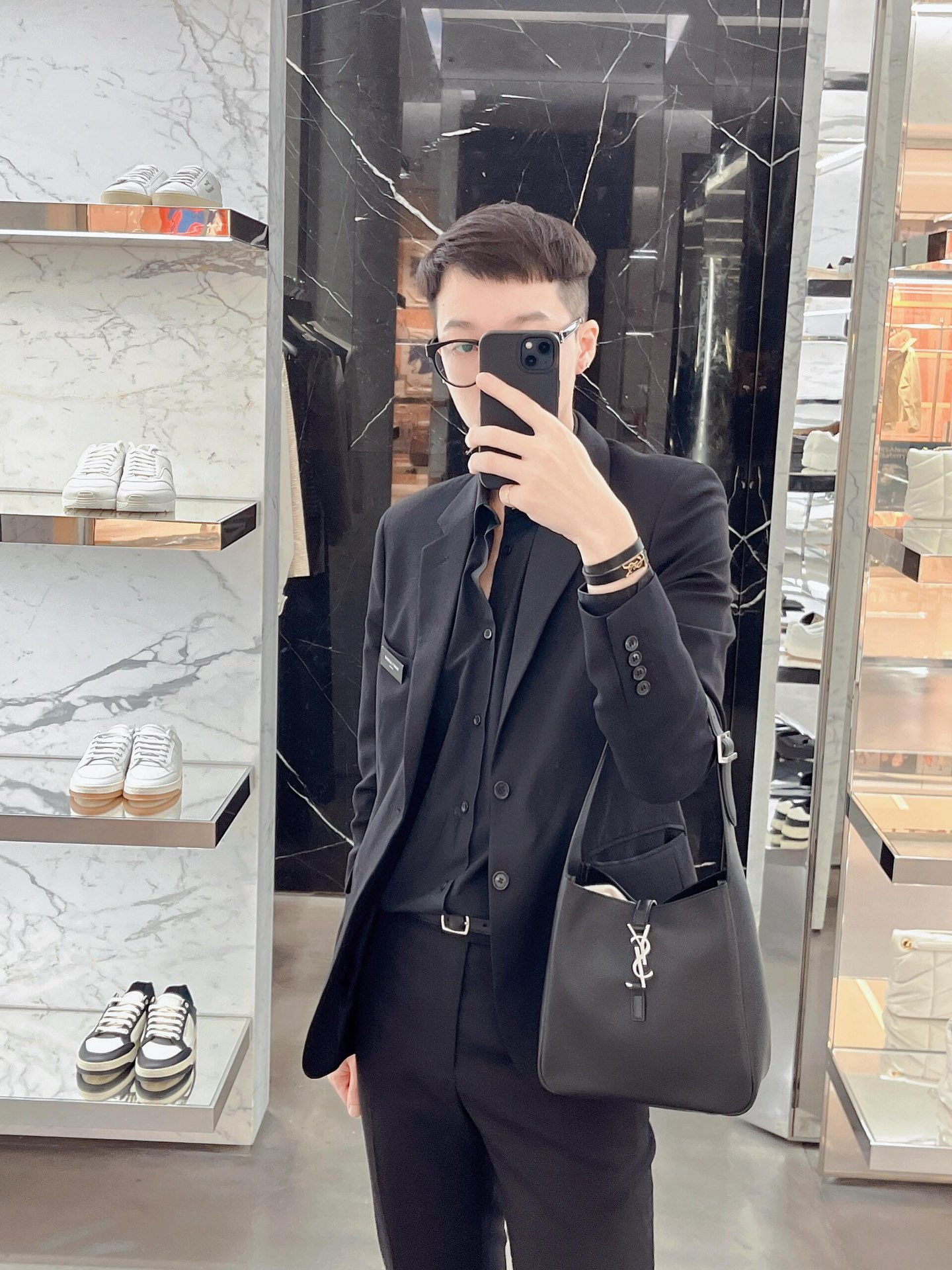 생로랑 르 5 아 7 소프트백 미디움