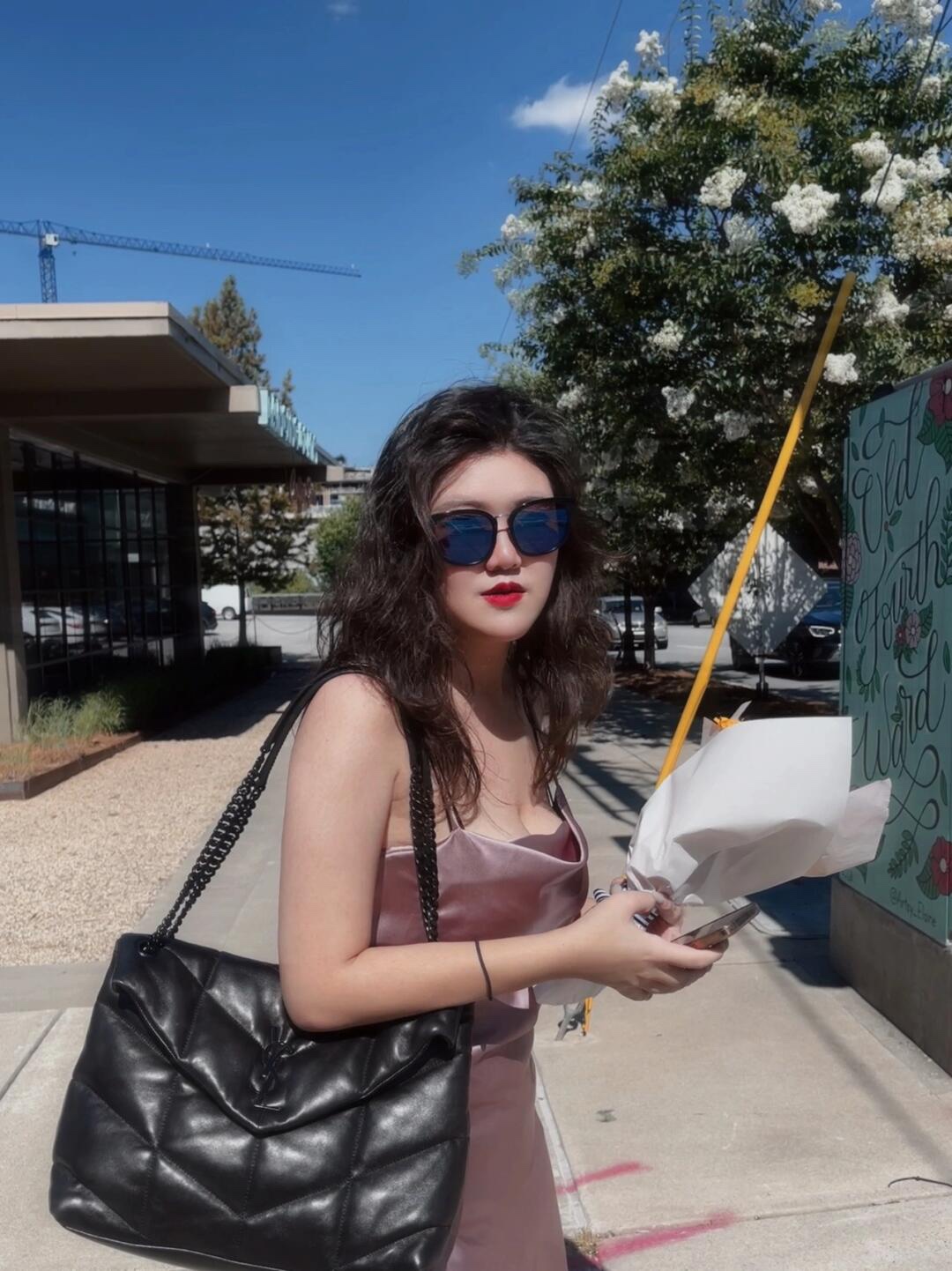 생로랑 루루 푸퍼백 라지