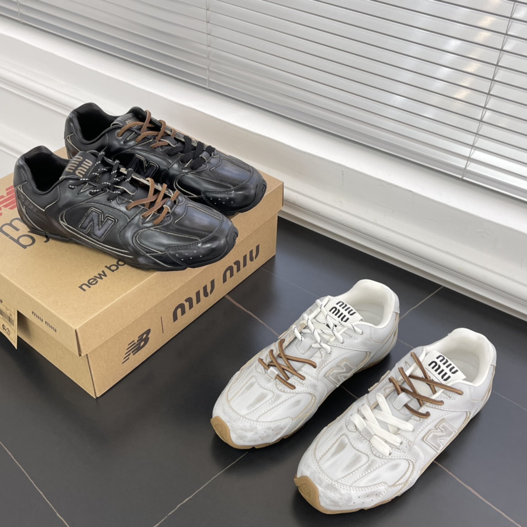 미우미우 X 뉴발란스 530 SL
