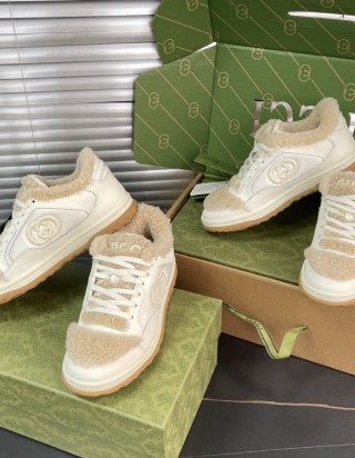 구찌 맥80 레더 & 시어링 스니커즈