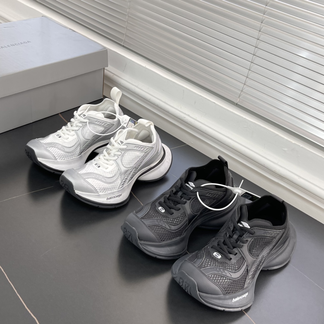 발렌시아가 서킷 스니커즈