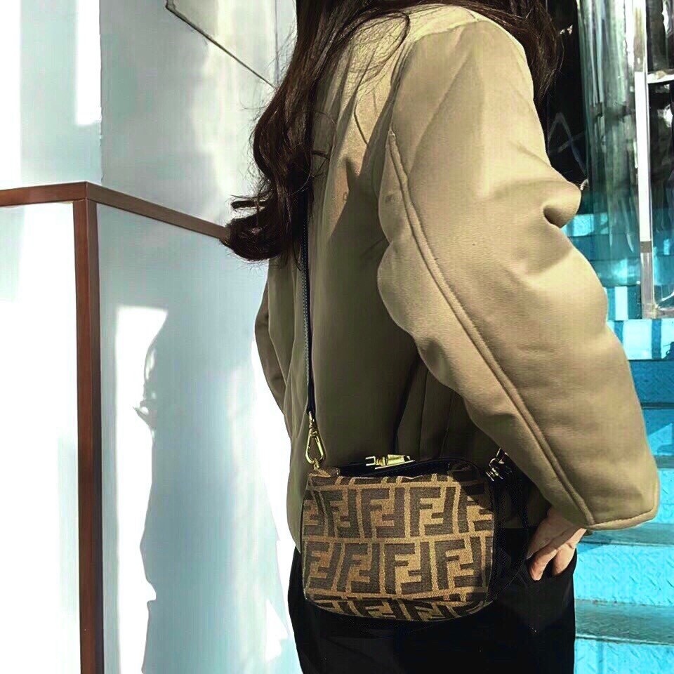 펜디 배니티 미니 백