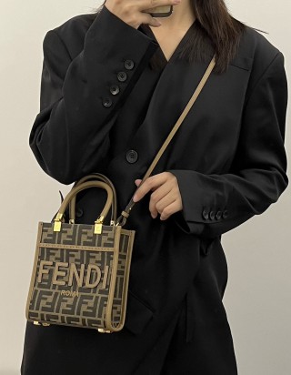 펜디 선샤인 쇼퍼 미니