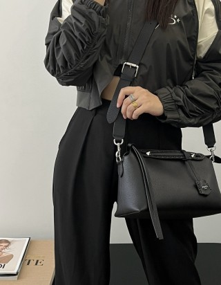 펜디 바이더웨이