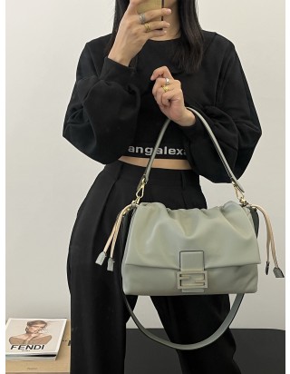 펜디 맘마 바게트 백 라지