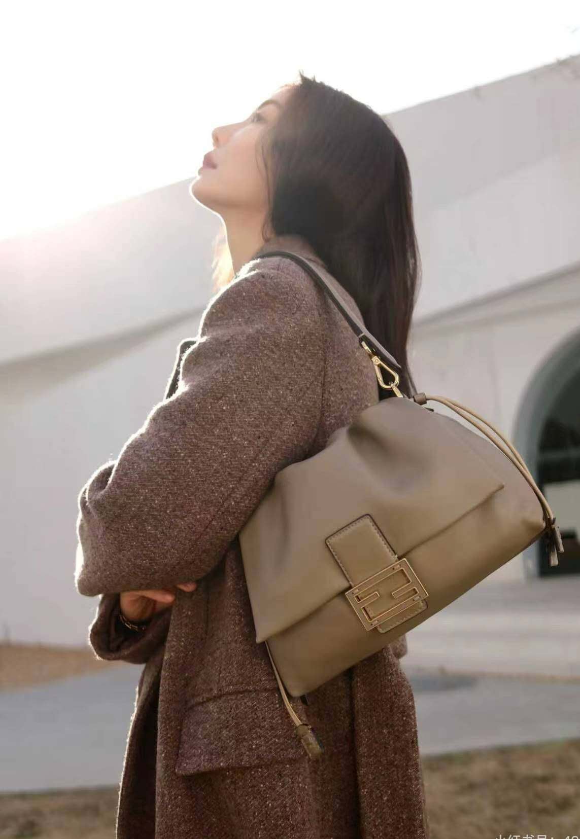 펜디 맘마백 미디움