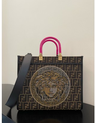 펜디 선샤인 쇼퍼백 미디움