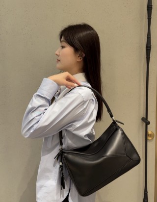 로에베 페더라이트 퍼즐백 미디움