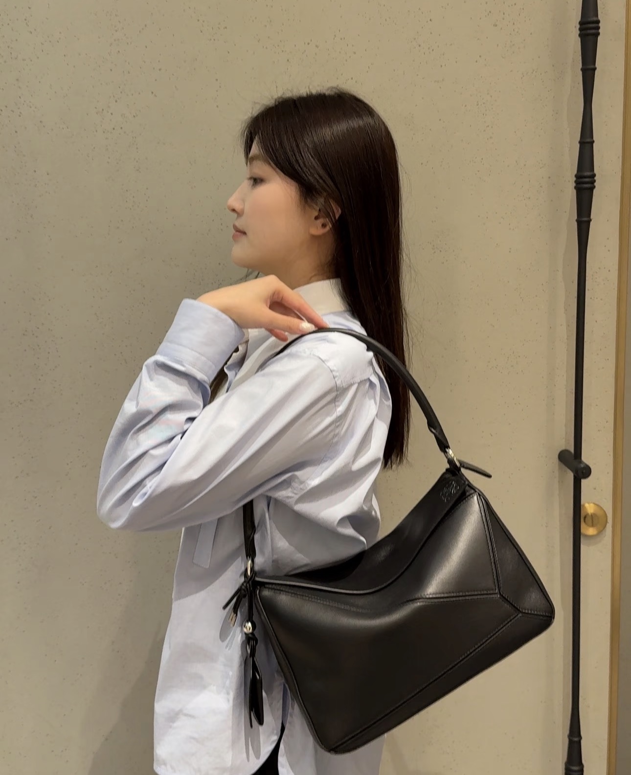 로에베 페더라이트 퍼즐백 미디움