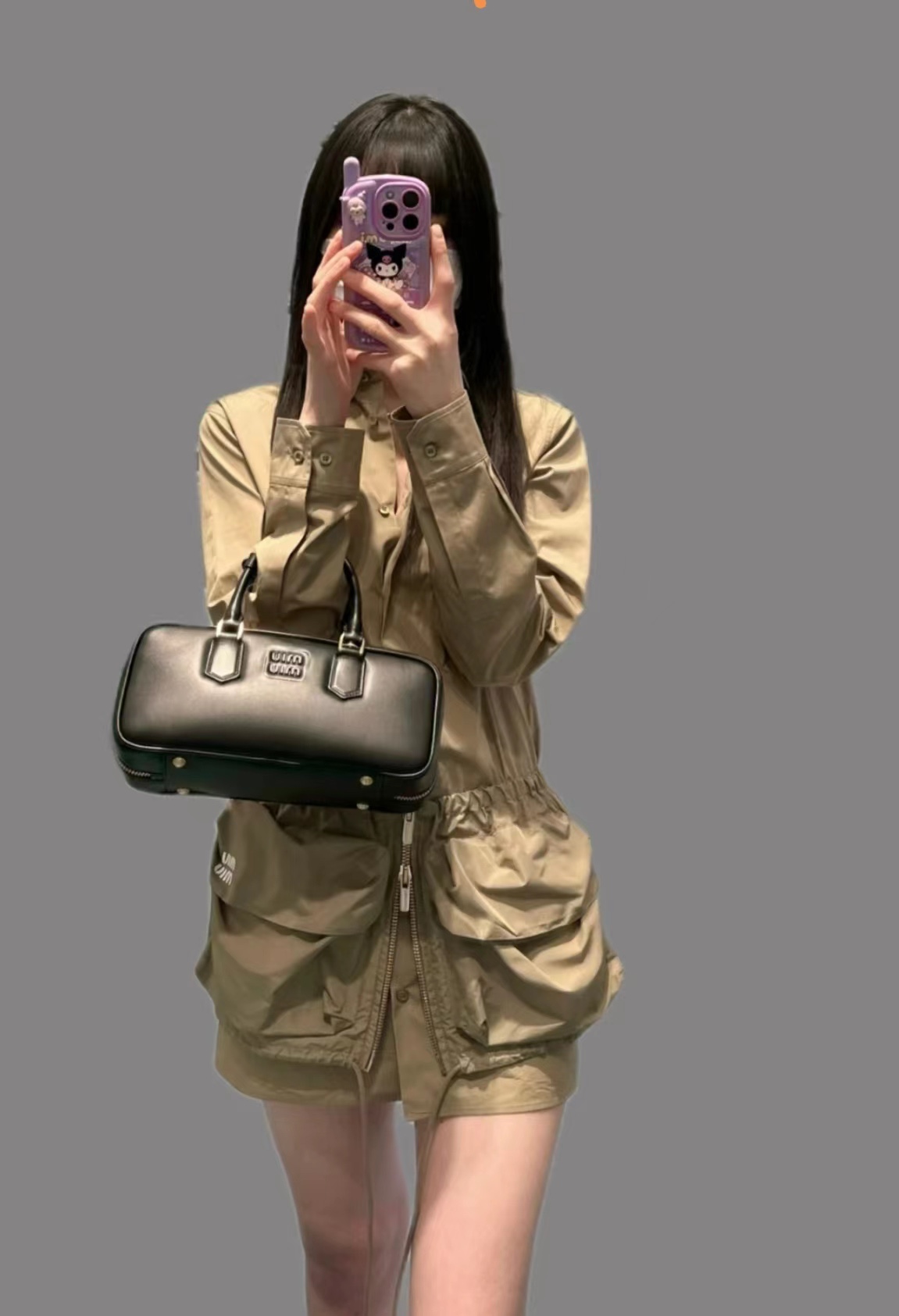 미우미우 아르카디 가죽 백 라지