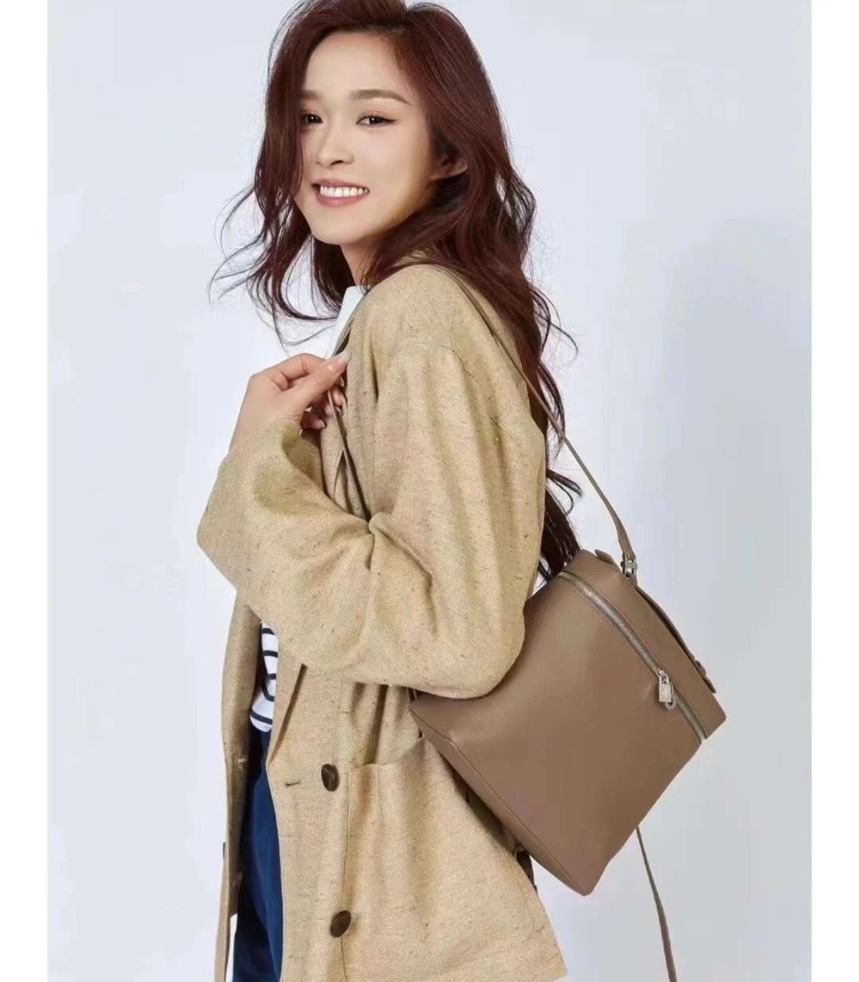 로로피아나 엑스트라 포켓 L23.5 백팩