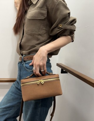 로로피아나 엑스트라 포켓 L19